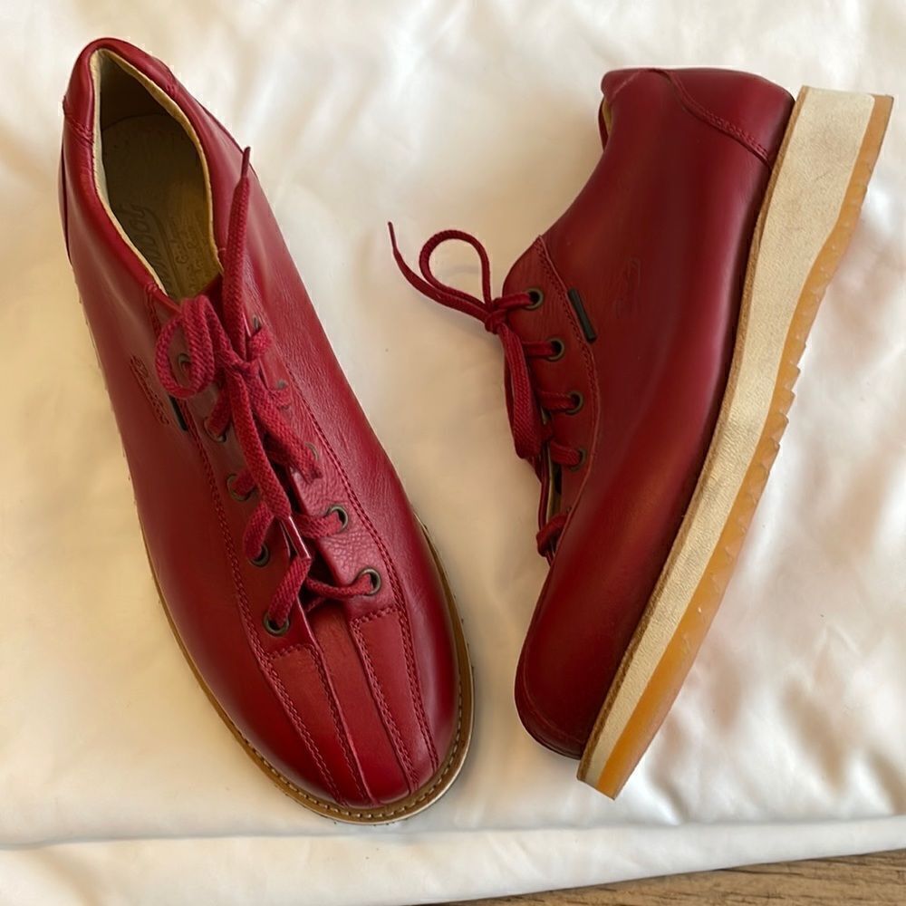 PARABOOT RED LEATHER LACE UP OXFORD SHOES.   NEW IN BOX